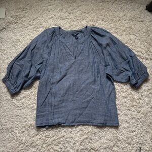 Chaps Women’s Linen Blend Blue Chambray Peasant Blouse. Size Med. Great Shape!